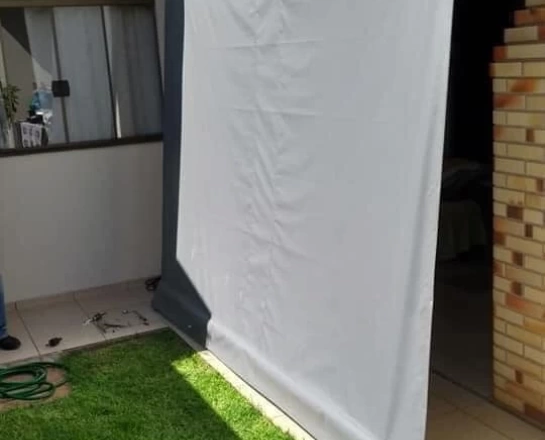 Toldo Cortina Retrátil com ou sem Braços